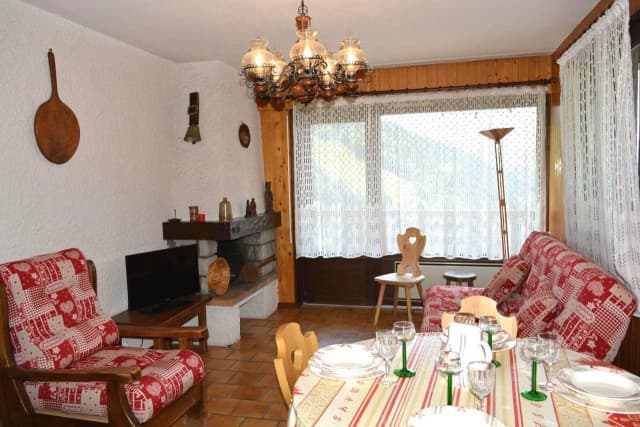 Propriete regionale avant decoration IA